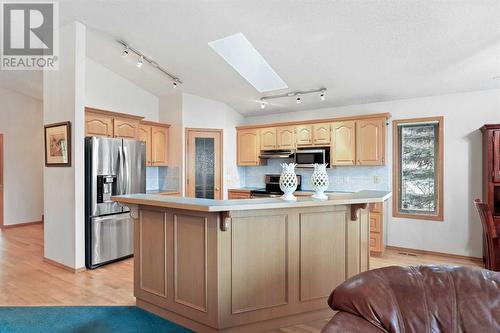 181 Hamptons Green Nw, Calgary, AB - Indoor Photo Showing Kitchen