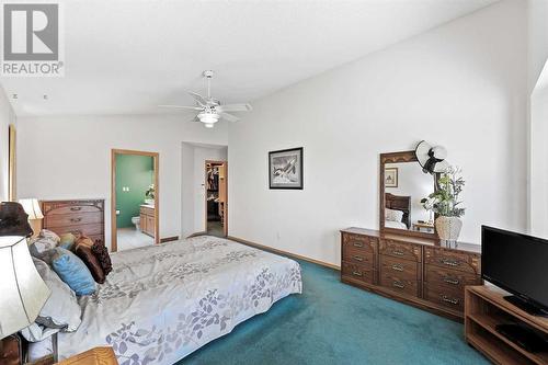 181 Hamptons Green Nw, Calgary, AB - Indoor Photo Showing Bedroom