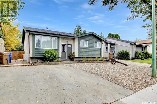 874 Seymour Crescent N, Regina, SK - Outdoor With Facade