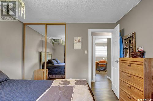 874 Seymour Crescent N, Regina, SK - Indoor Photo Showing Bedroom