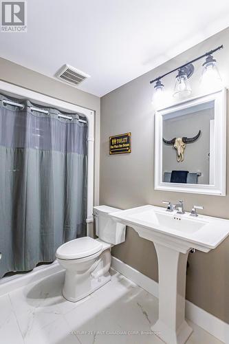 15 Tattersall Lane, Lambton Shores (Grand Bend), ON - Indoor Photo Showing Bathroom