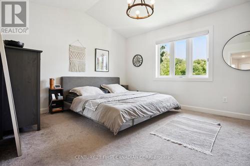 18 - 2491 Tokala Trail, London, ON - Indoor Photo Showing Bedroom