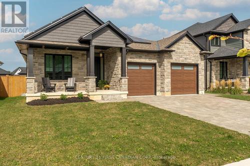 104 Foxborough Place, Thames Centre (Thorndale), ON - Outdoor With Facade