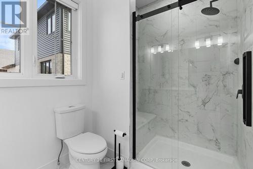 104 Foxborough Place, Thames Centre (Thorndale), ON - Indoor Photo Showing Bathroom