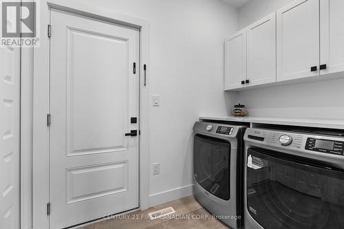 104 Foxborough Place, Thames Centre (Thorndale), ON - Indoor Photo Showing Laundry Room