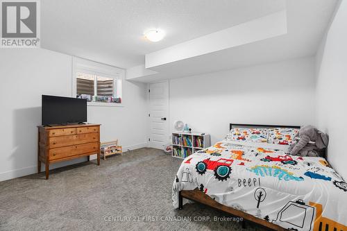 104 Foxborough Place, Thames Centre (Thorndale), ON - Indoor Photo Showing Bedroom