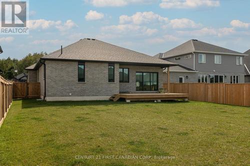 104 Foxborough Place, Thames Centre (Thorndale), ON - Outdoor