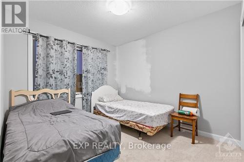 646 Hamsa Street, Ottawa, ON - Indoor Photo Showing Bedroom