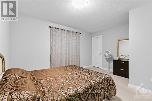 646 Hamsa Street, Ottawa, ON - Indoor Photo Showing Bedroom