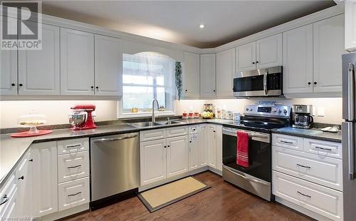 495190 Traverston Road, West Grey, ON - Indoor Photo Showing Kitchen With Double Sink