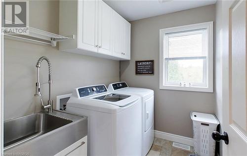 495190 Traverston Road, West Grey, ON - Indoor Photo Showing Laundry Room