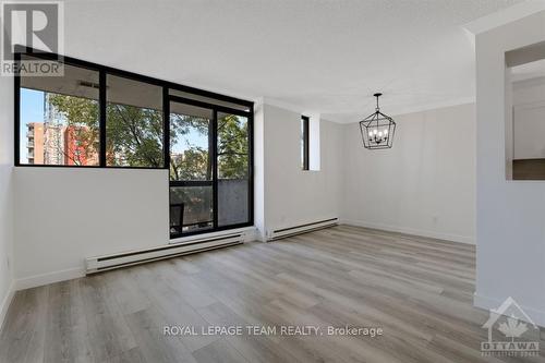 202 - 191 Parkdale Avenue, Ottawa, ON - Indoor Photo Showing Other Room