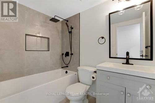 202 - 191 Parkdale Avenue, Ottawa, ON - Indoor Photo Showing Bathroom