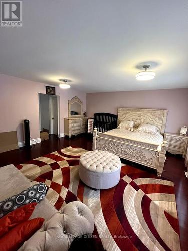 6 Medonte Avenue, Toronto, ON - Indoor Photo Showing Living Room