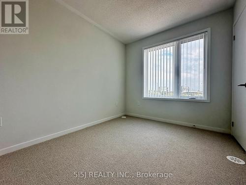 Th 326 - 130 Honeycrisp Crescent N, Vaughan, ON - Indoor Photo Showing Other Room