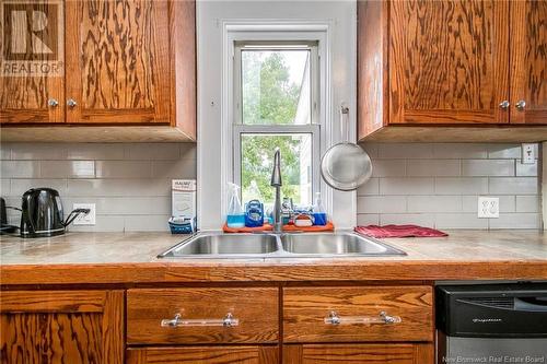 129 Old Post Road, Petitcodiac, NB - Indoor Photo Showing Kitchen With Double Sink