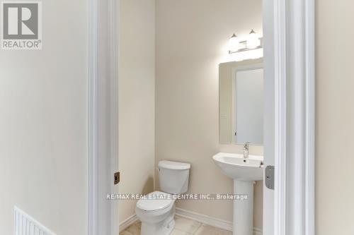 71 Conboy Drive, Erin, ON - Indoor Photo Showing Bathroom