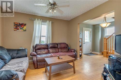 487 La Vallee, Memramcook, NB - Indoor Photo Showing Living Room