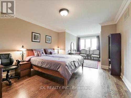 15 Lake Woods Drive, Whitchurch-Stouffville, ON - Indoor Photo Showing Bedroom