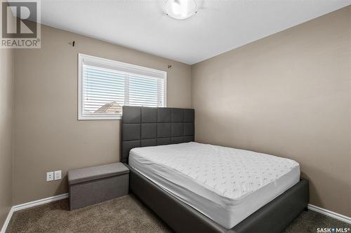 344 Willowgrove Lane, Saskatoon, SK - Indoor Photo Showing Bedroom