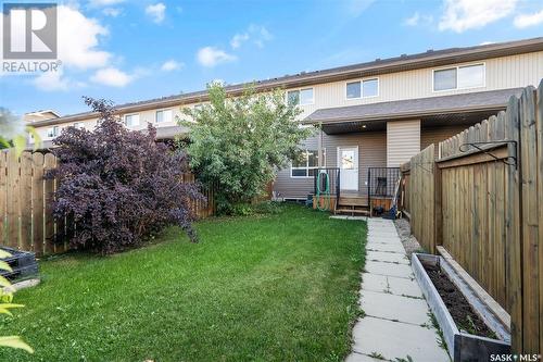 344 Willowgrove Lane, Saskatoon, SK - Outdoor