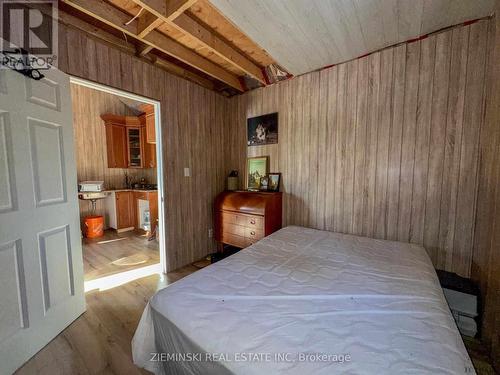 C4 Ptl3 Teefy Township, Cochrane Remote Area, ON - Indoor Photo Showing Bedroom