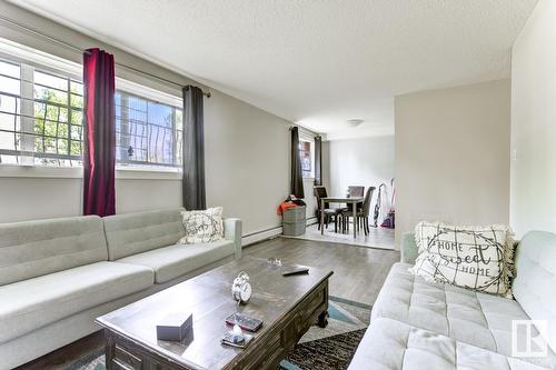 10315 120 Av Nw, Edmonton, AB - Indoor Photo Showing Living Room