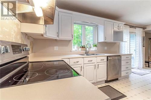 158 Elmhurst Road, Moncton, NB - Indoor Photo Showing Kitchen With Double Sink