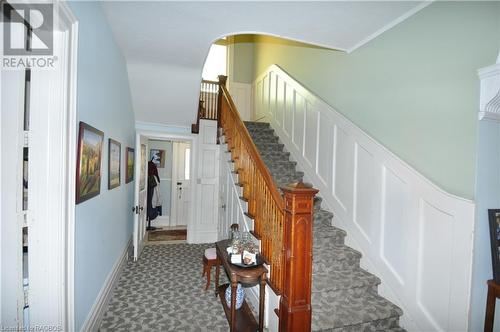 Classic Staircase - 1000 1St Avenue W, Owen Sound, ON 