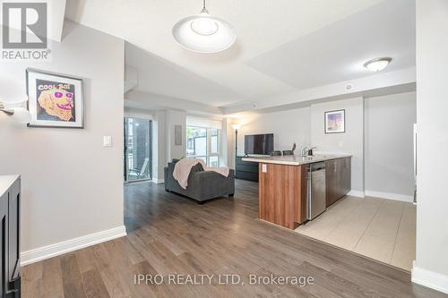 97 - 100 Dufay Road, Brampton, ON - Indoor Photo Showing Kitchen