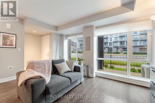 97 - 100 Dufay Road, Brampton, ON - Indoor Photo Showing Living Room