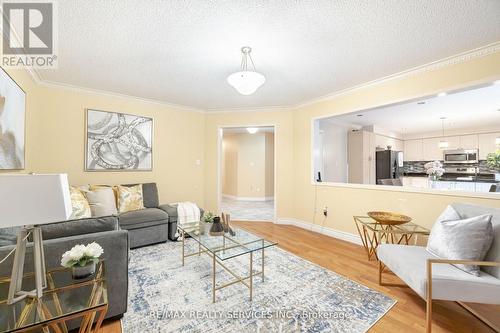 38 Sams Crescent, Brampton, ON - Indoor Photo Showing Living Room