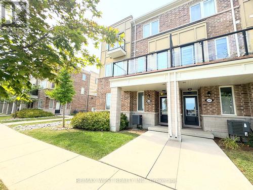 549 Goldenrod Lane, Kitchener, ON - Outdoor With Balcony With Facade