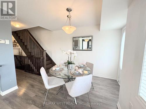 549 Goldenrod Lane, Kitchener, ON - Indoor Photo Showing Dining Room