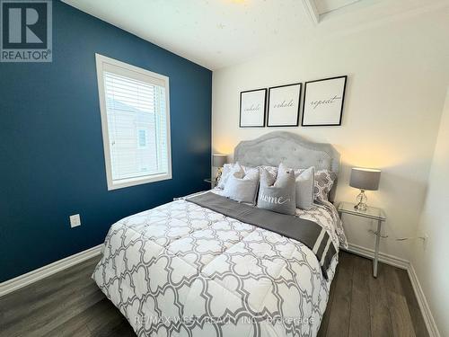 549 Goldenrod Lane, Kitchener, ON - Indoor Photo Showing Bedroom