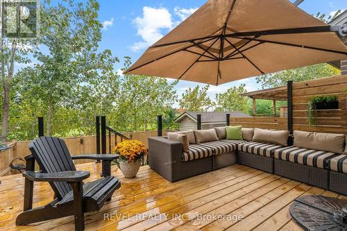 7188 Stacey Drive, Niagara Falls, ON - Outdoor With Deck Patio Veranda With Exterior