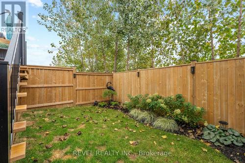 7188 Stacey Drive, Niagara Falls, ON - Outdoor