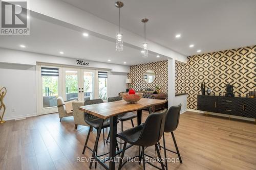 7188 Stacey Drive, Niagara Falls, ON - Indoor Photo Showing Dining Room