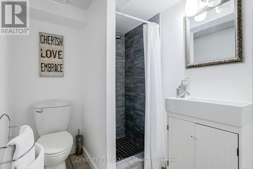 311 Sanatorium Road, Hamilton, ON - Indoor Photo Showing Bathroom