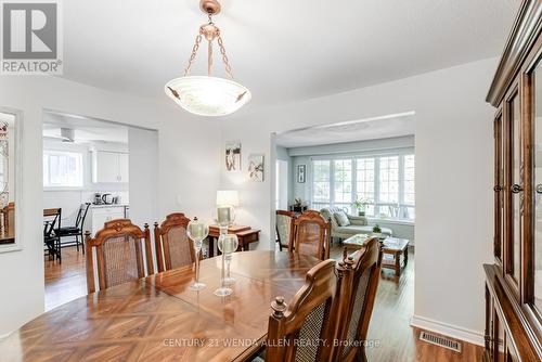 14 Manvers Drive, Kawartha Lakes, ON - Indoor Photo Showing Dining Room