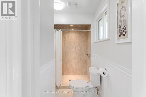 14 Manvers Drive, Kawartha Lakes, ON - Indoor Photo Showing Bathroom