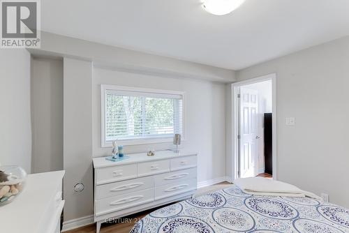 14 Manvers Drive, Kawartha Lakes, ON - Indoor Photo Showing Bedroom