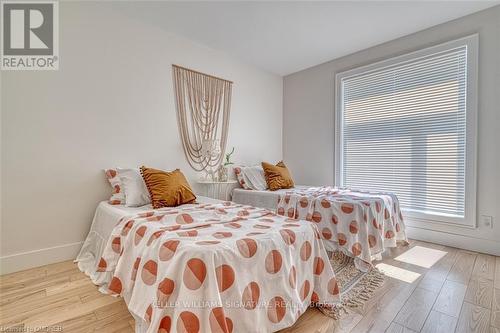 1 - 433 Mary Street, Hamilton, ON - Indoor Photo Showing Bedroom