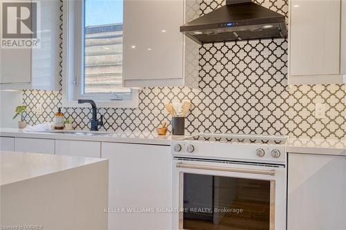 1 - 433 Mary Street, Hamilton, ON - Indoor Photo Showing Kitchen