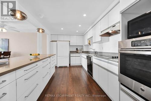 605 - 99 Donn Avenue, Hamilton, ON - Indoor Photo Showing Kitchen