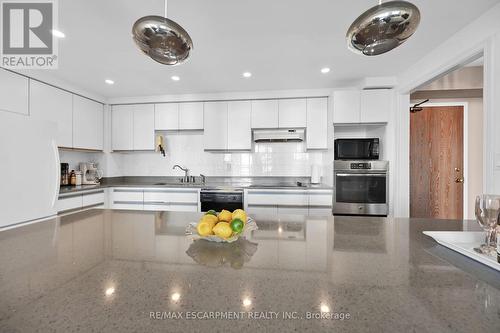 605 - 99 Donn Avenue, Hamilton, ON - Indoor Photo Showing Kitchen With Upgraded Kitchen