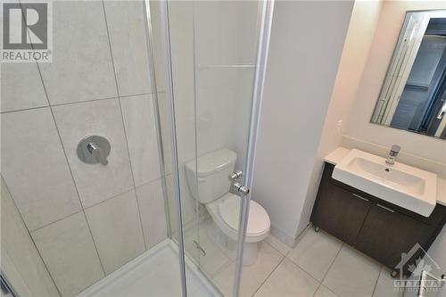 105 Champagne Avenue Unit#1917, Ottawa, ON - Indoor Photo Showing Bathroom