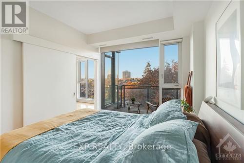 101 Richmond Road Unit#411, Ottawa, ON - Indoor Photo Showing Kitchen With Upgraded Kitchen