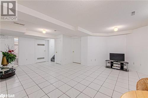 65 Wismer Avenue, Barrie, ON - Indoor Photo Showing Other Room