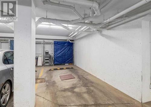 2417, 11 Mahogany Row Se, Calgary, AB - Indoor Photo Showing Garage